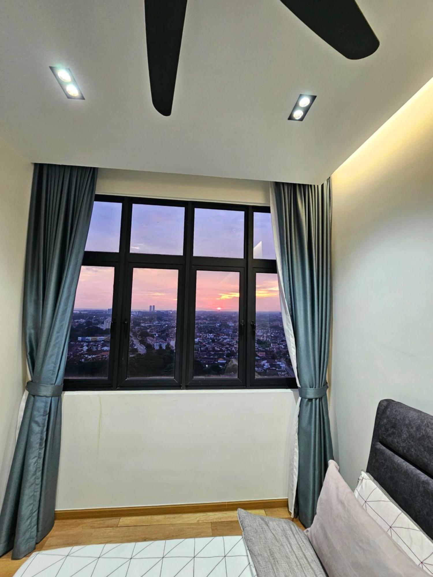 Quartz Paragon Suites Melaka By Ggm Eksteriør bilde